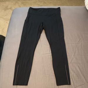 Lululemon Fast & Free 28” reflective